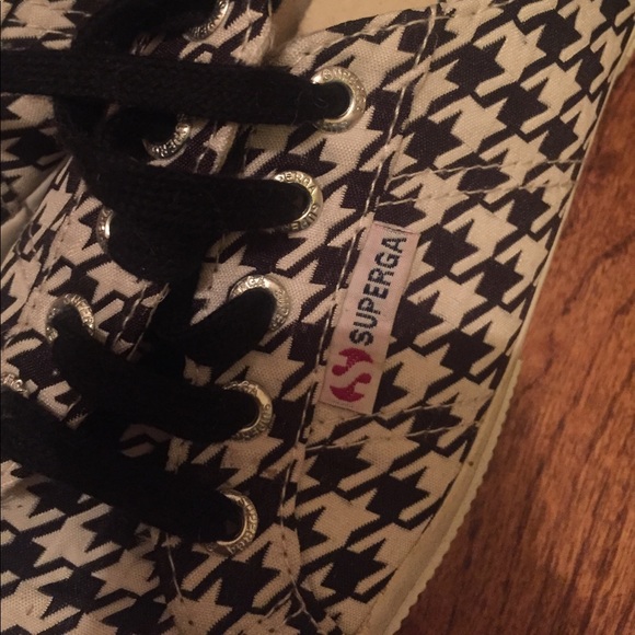 Superga houndstooth sneakers like NEW - Picture 3 of 3