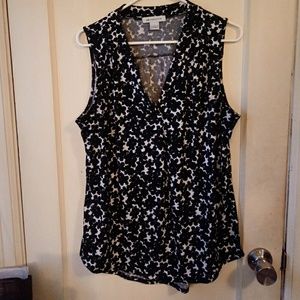 Black & white floral tank