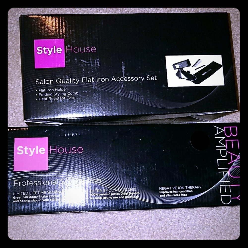 flat iron and accessory kit