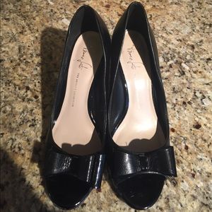 NWOT Authentic Franco sarto black wedges