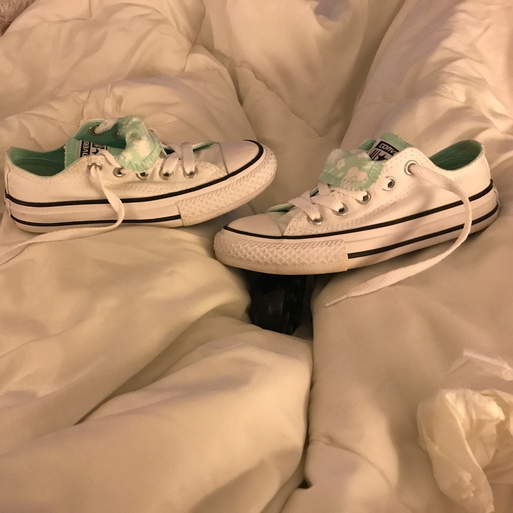 Girls size 11 Converse