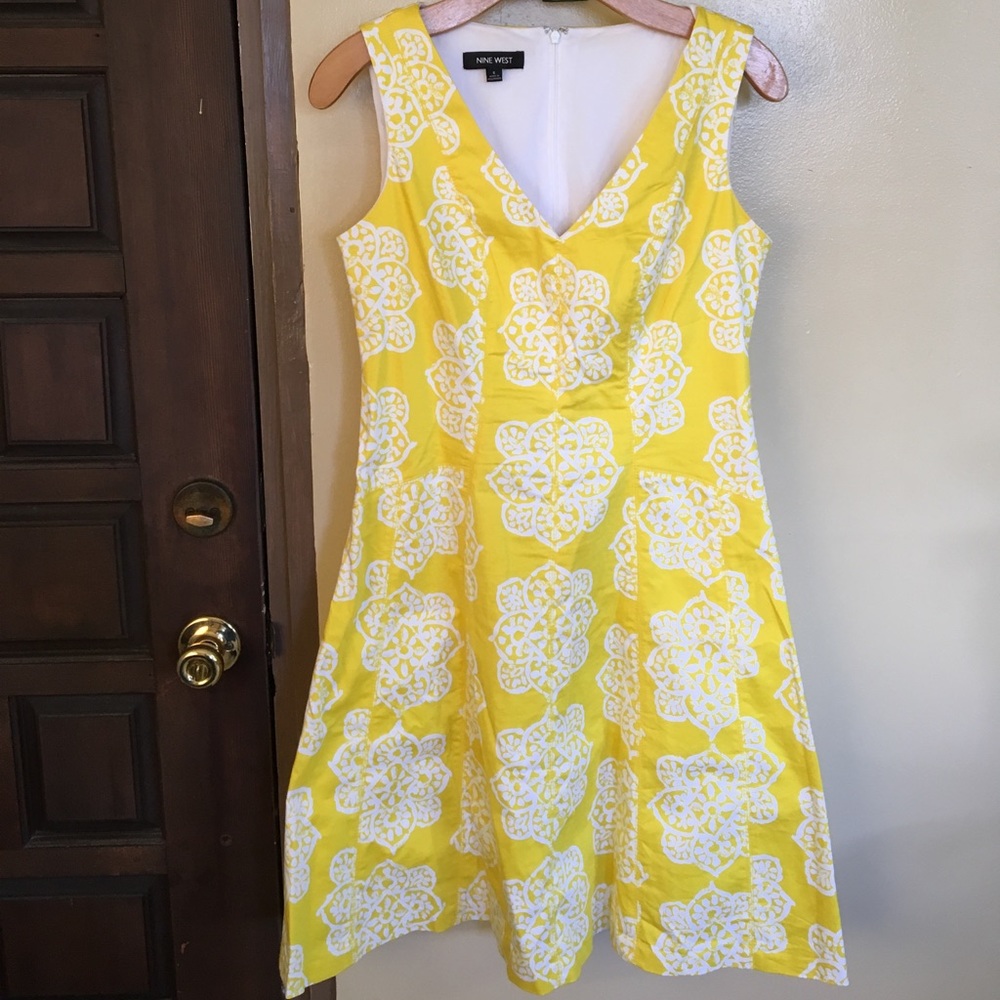 🎊CLEANING OUT MY CLOSET🎉 Knee-length Dress