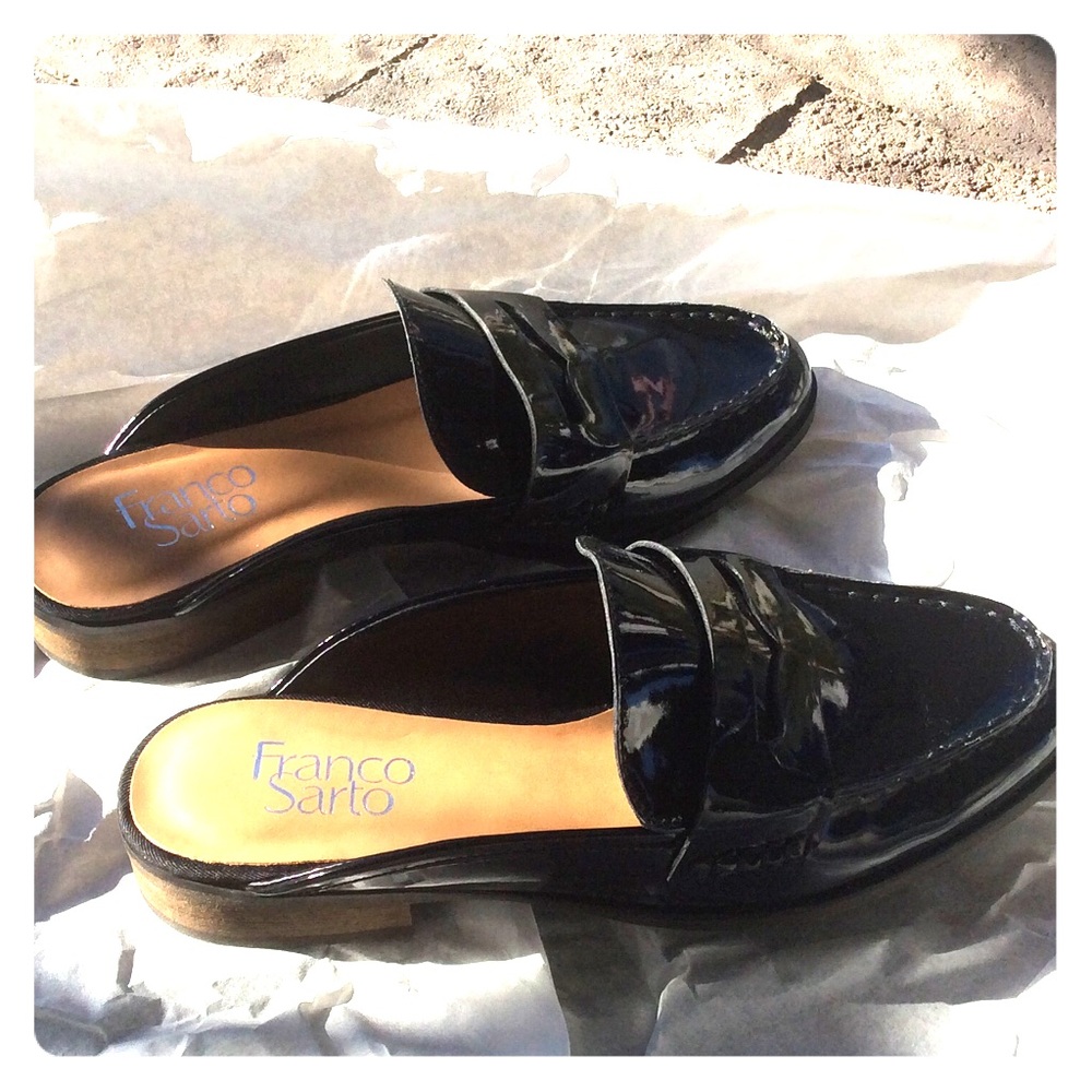 Paten leather shoe