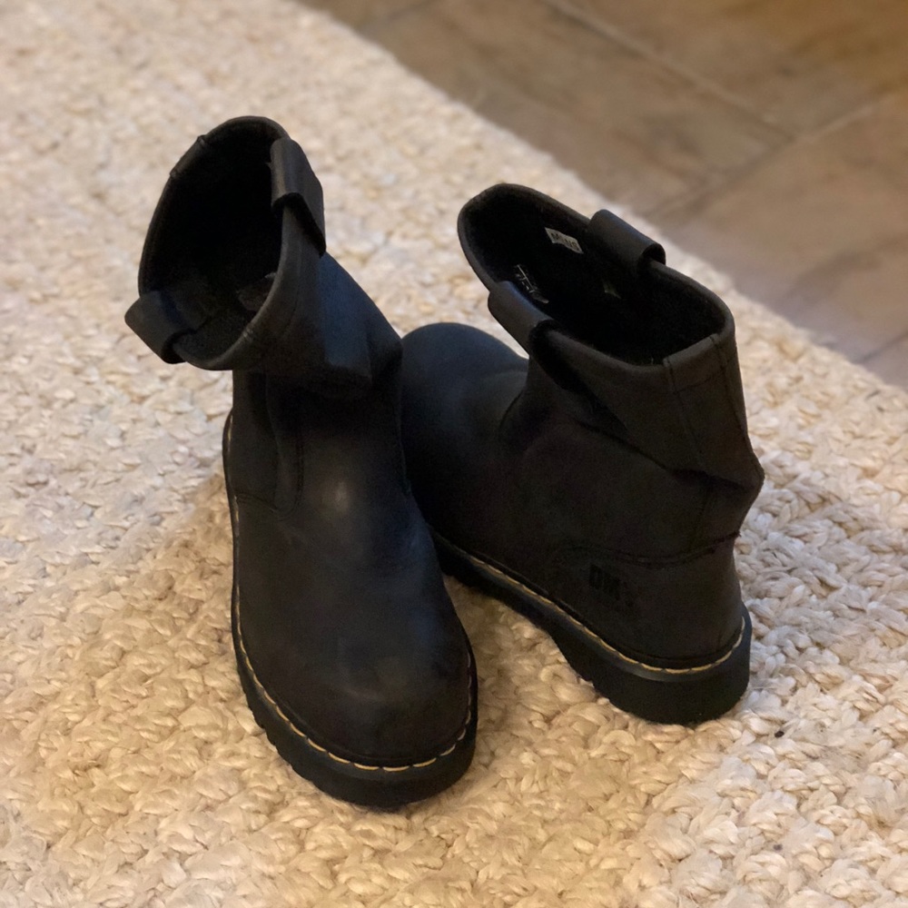 Dr.Martens steel toe boots
