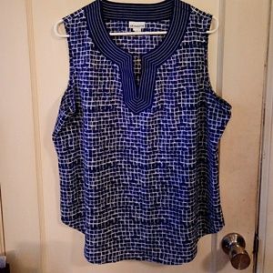 Geometric blue and white sleeveless blouse