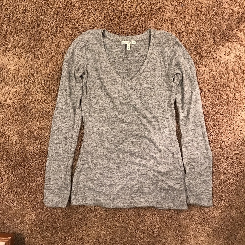 EXPEESS One Eleven grey long sleeve v neck