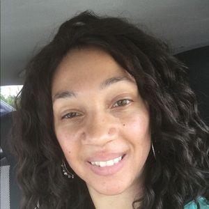 Meet your Posher, Romona