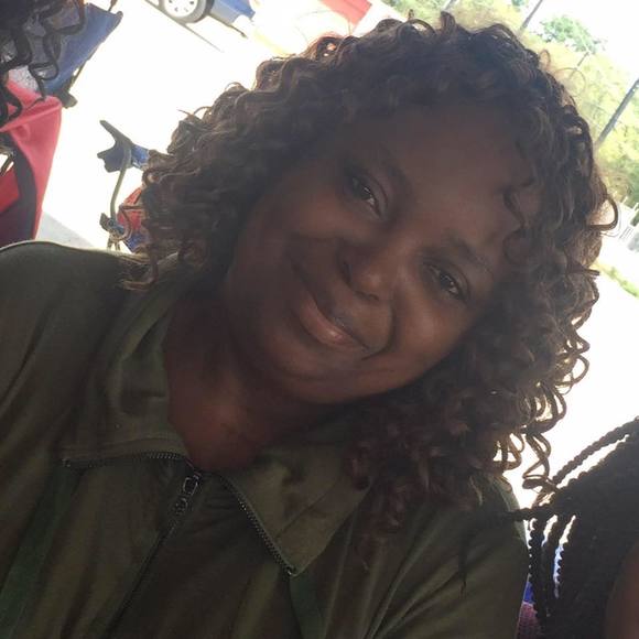 Meet your Posher, Paula - Picture 1 of 1