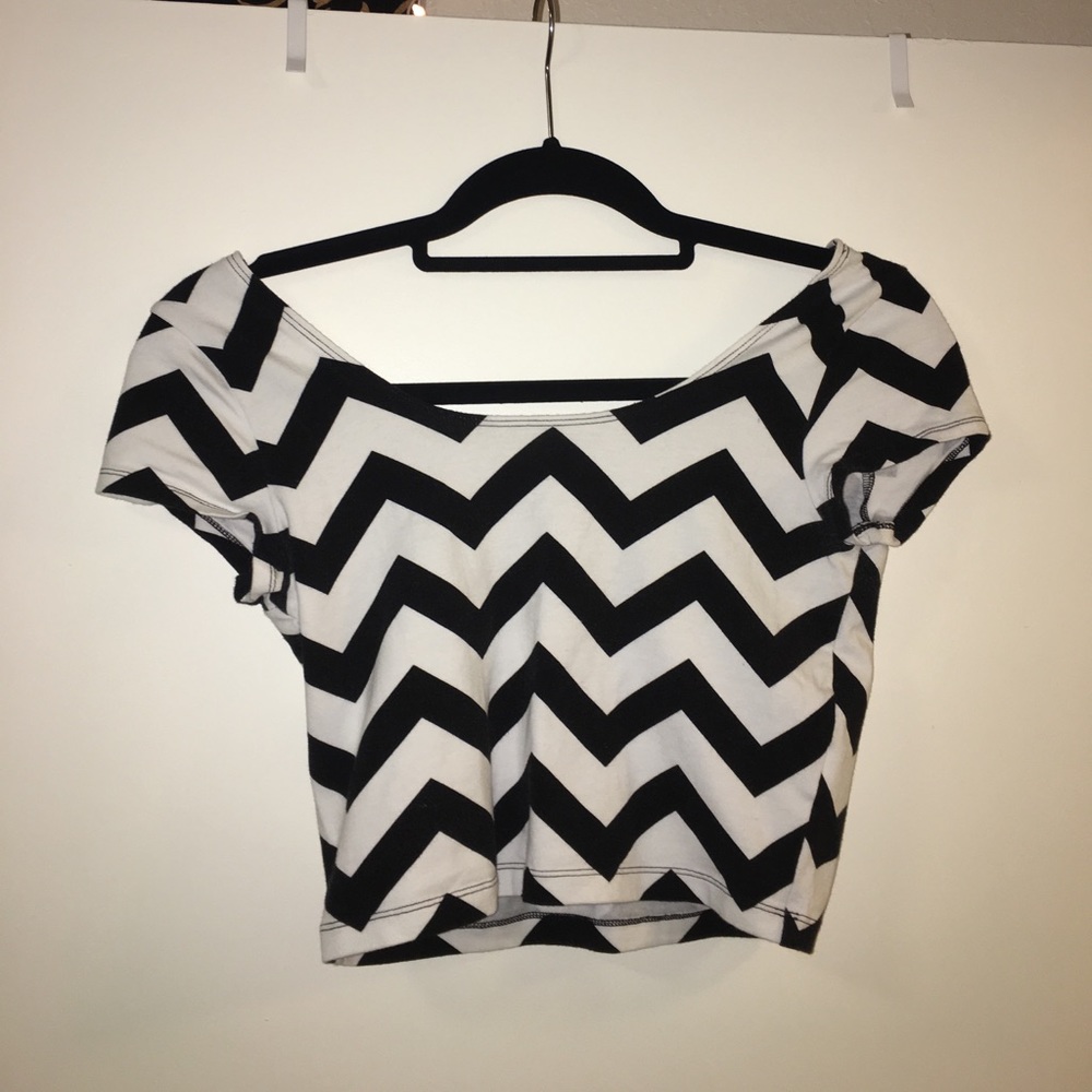 Zig-Zag Crop top