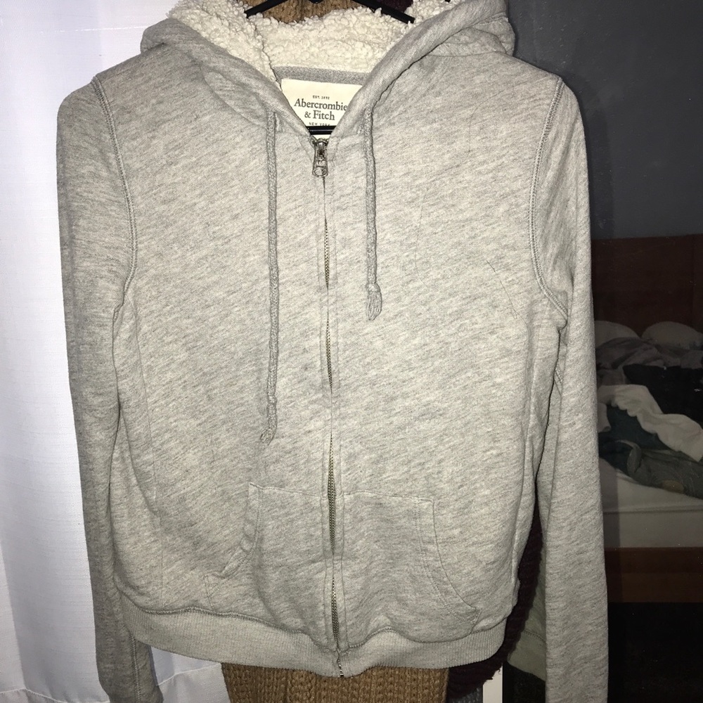 ABERCROMBIE & FITCH ZIP UP FUR SWEATER