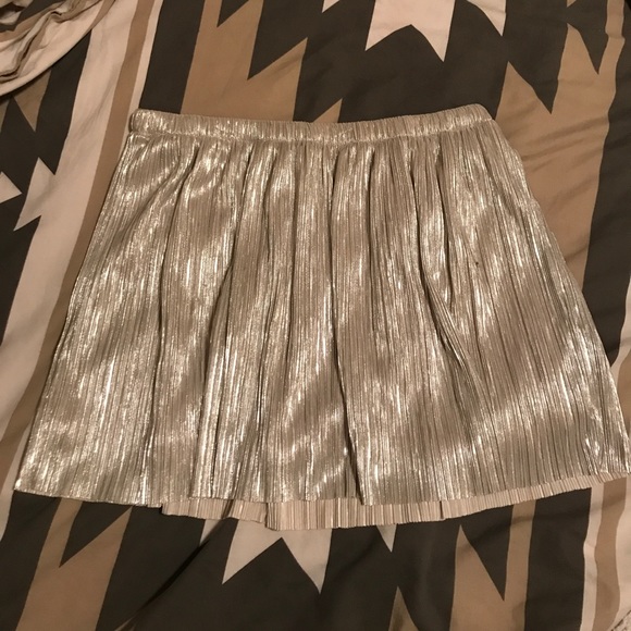 Kirra Dresses & Skirts - Kirra party skirt