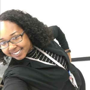 Meet your Posher, Christina