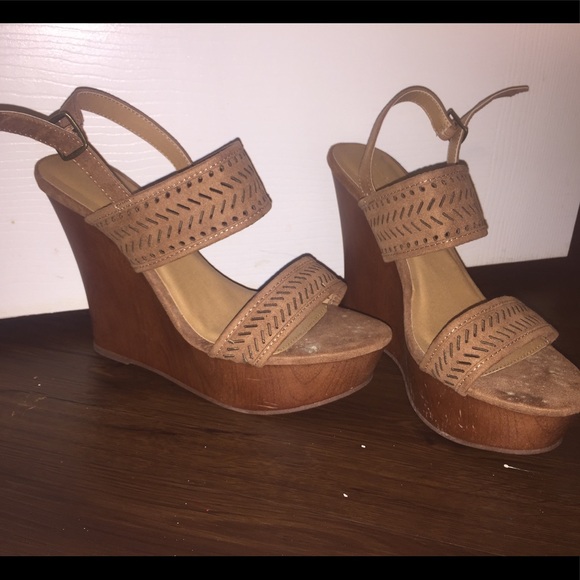Brown wedges- wore once - Picture 1 of 1