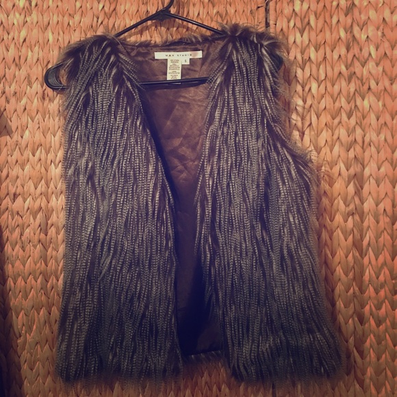 Max Studio Jackets & Blazers - MaxStudio furry Vest Max Studio Jackets & Blazers - MaxStudio furry Vest