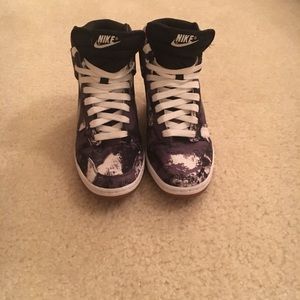 Nike-Womens-Wedge-Dunk-Sky-Hi-Print-Black-Silver
