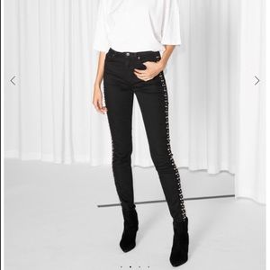 Black studded jeans🖤