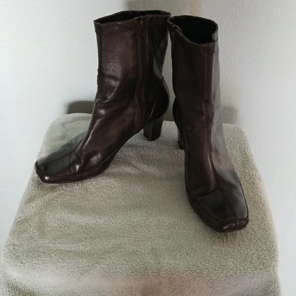 aerosoles stretch boots