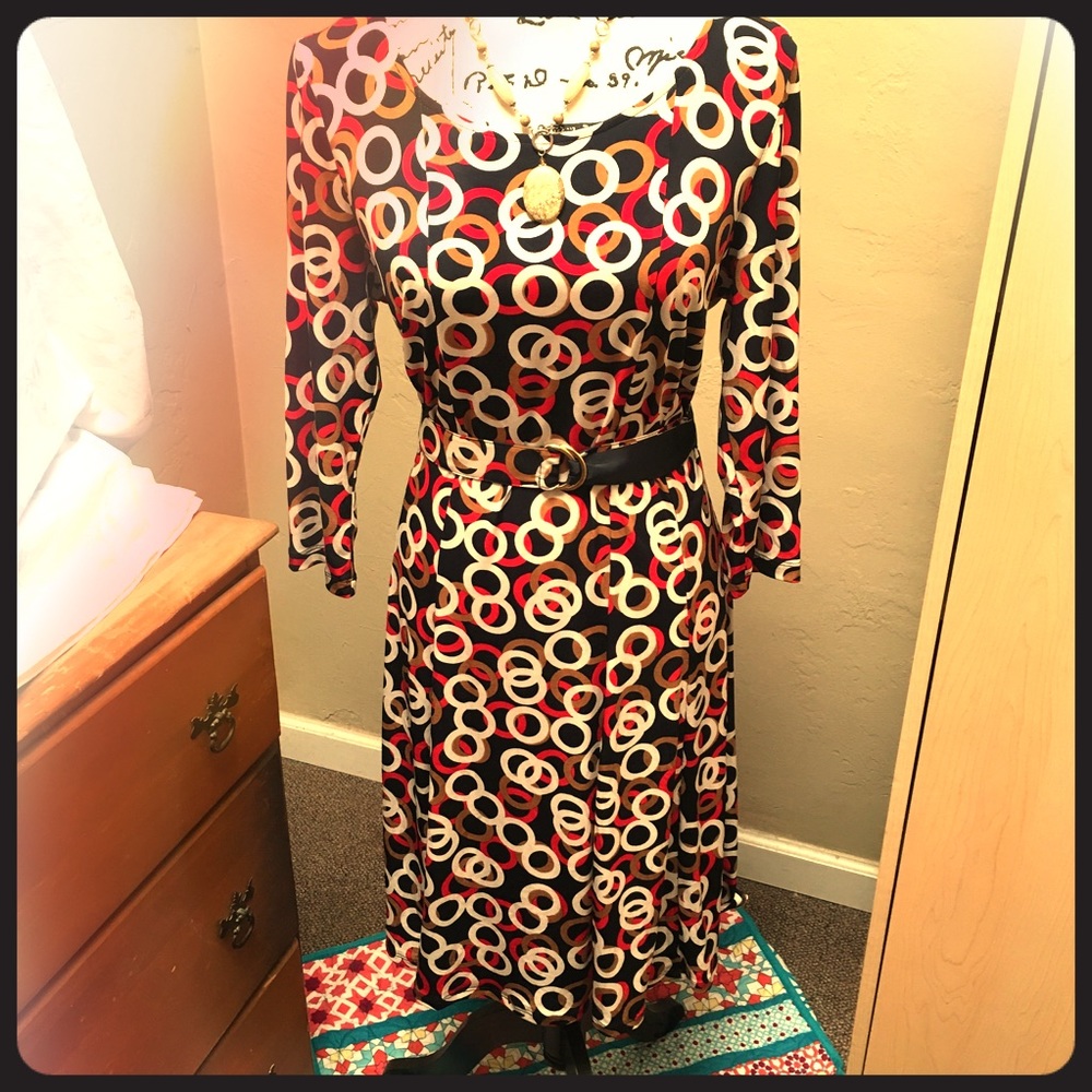 Ellen Tracey mid length dress with 3/4 sleeves