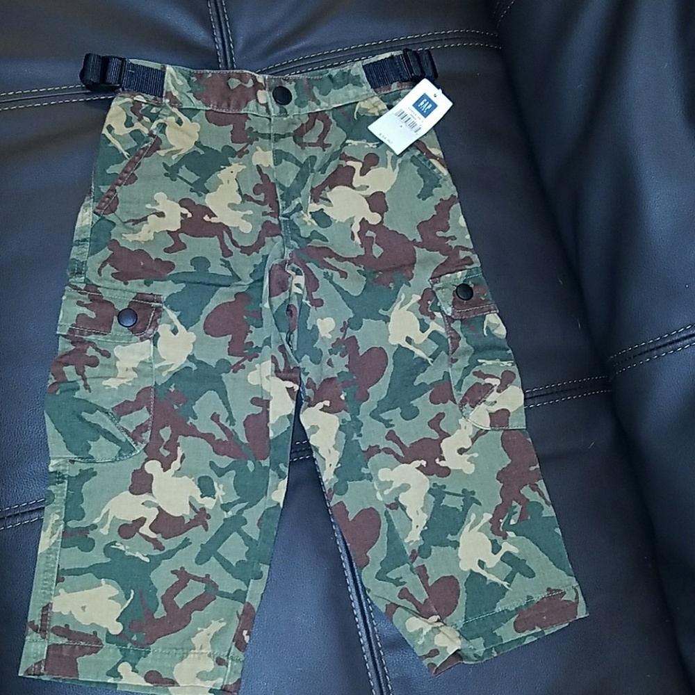 GAP cargo pants NWT