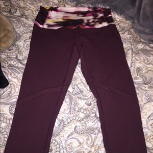 LuLu lemon cropped maroon leggings