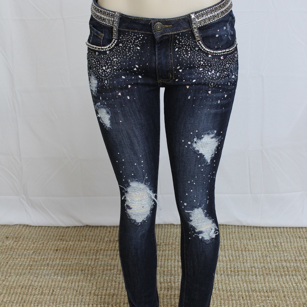 Skinny Jeans with Rhinestones