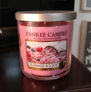 Brand new Yankee candle
