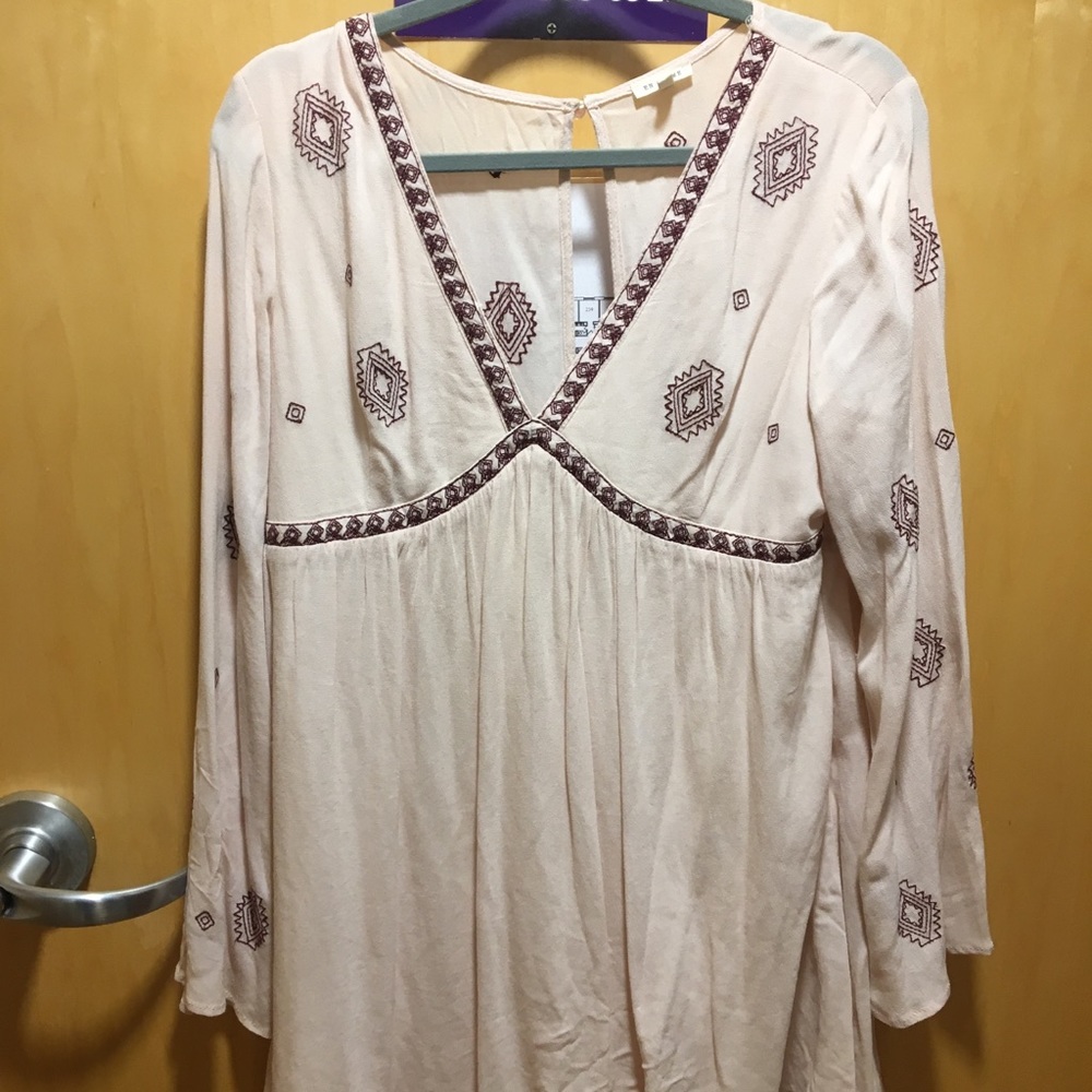 En Creme Dress