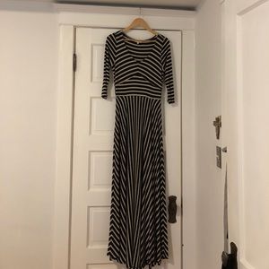 Puella  3/4 sleeve maxi dress
