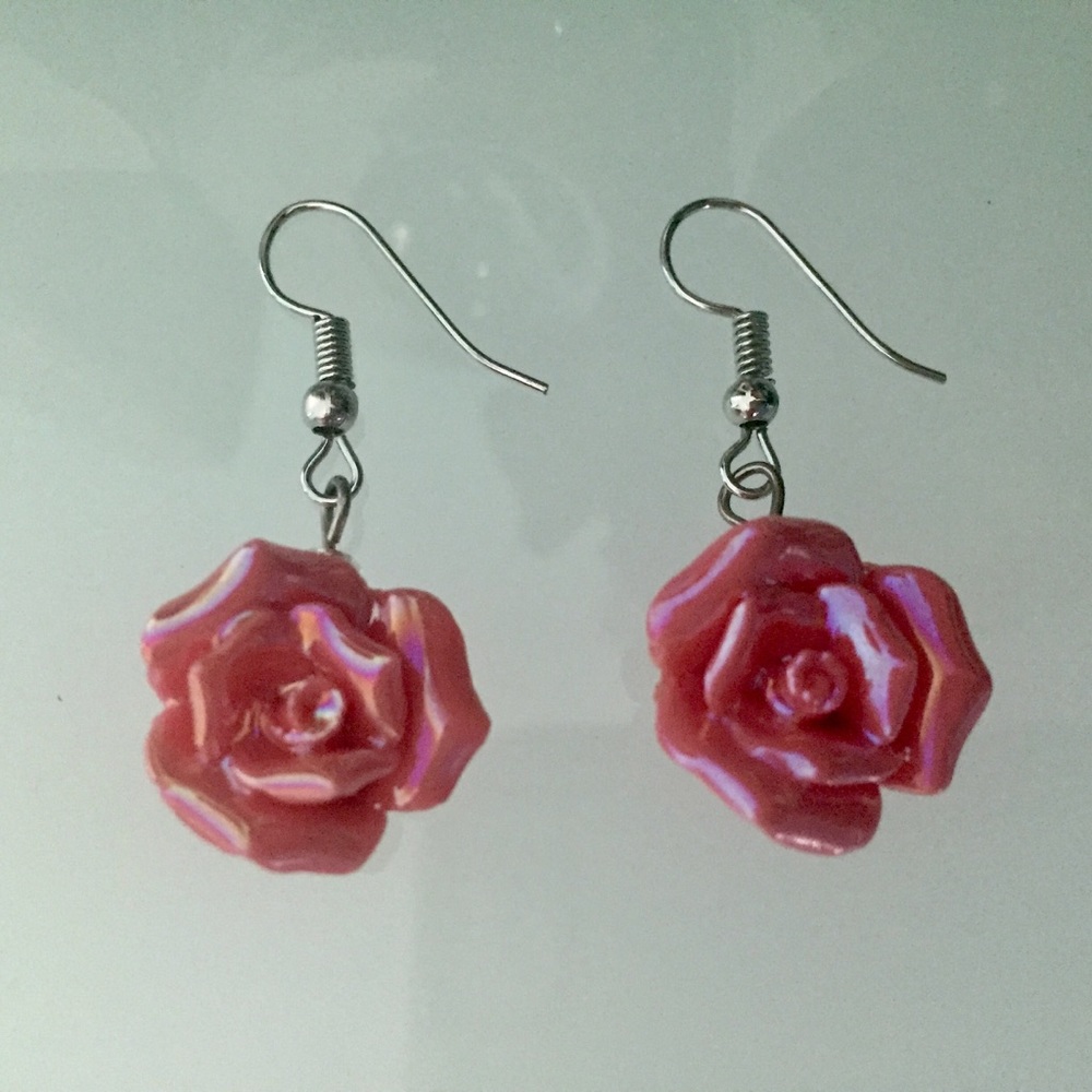 🌹Perl Roses Earrings 🌹 - Picture 2 of 4