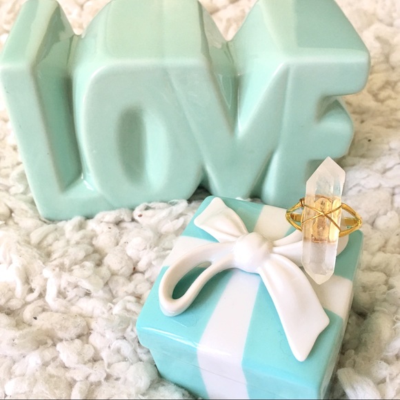 Crystal Ring - Picture 2 of 7