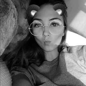 Meet your Posher, Alaina