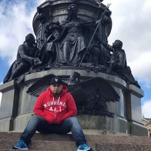 Meet your Posher, Jovany