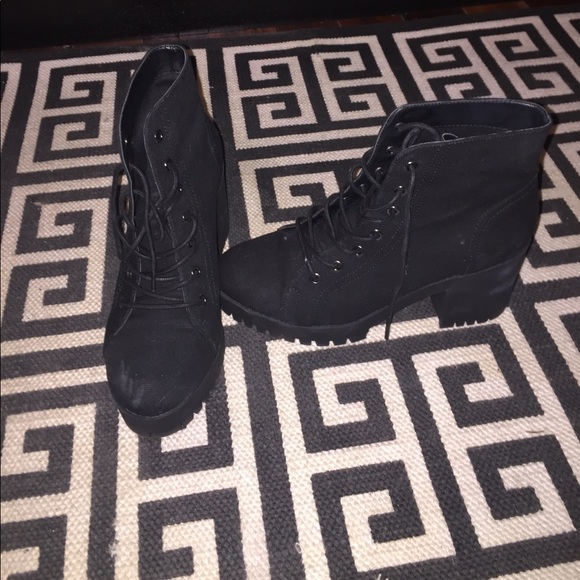 Forever 21 Shoes - Forever 21 lug bootie