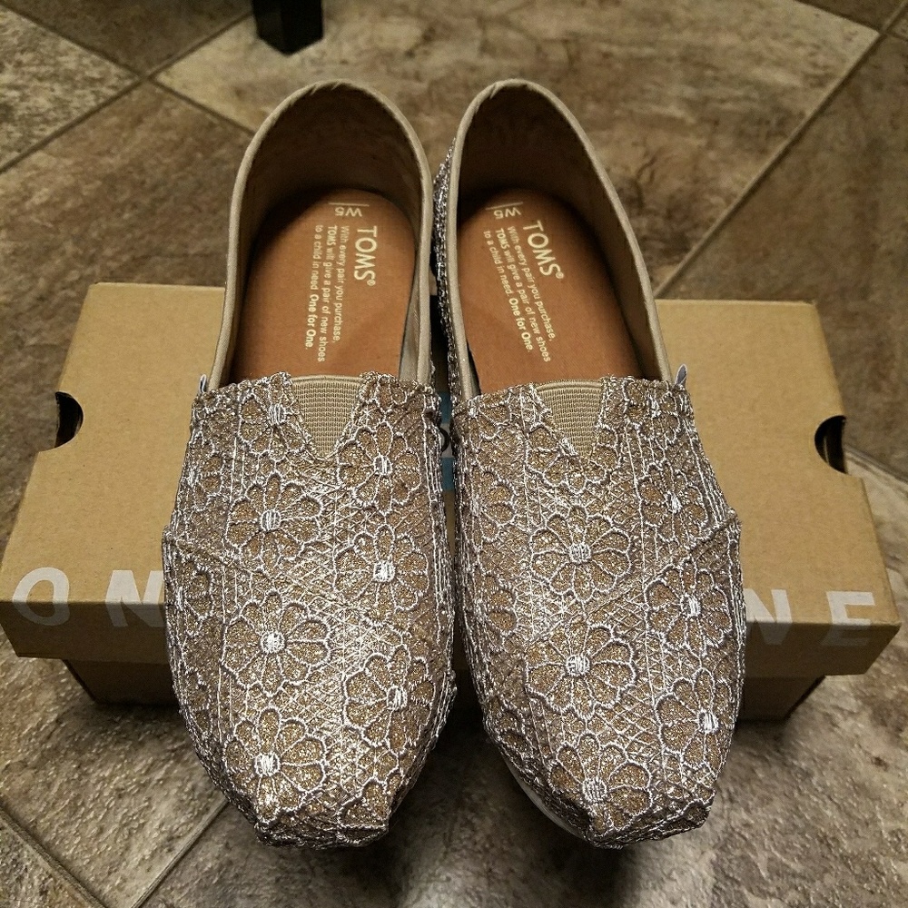 Gold TOMS