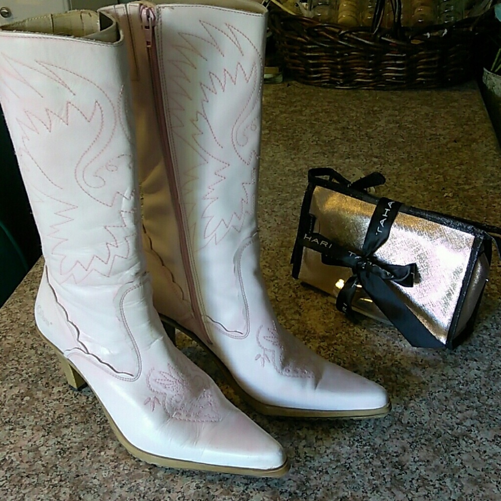 Women boots 8