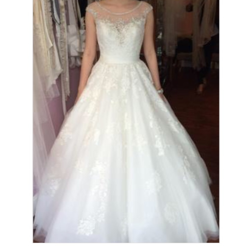 Allure wedding dress