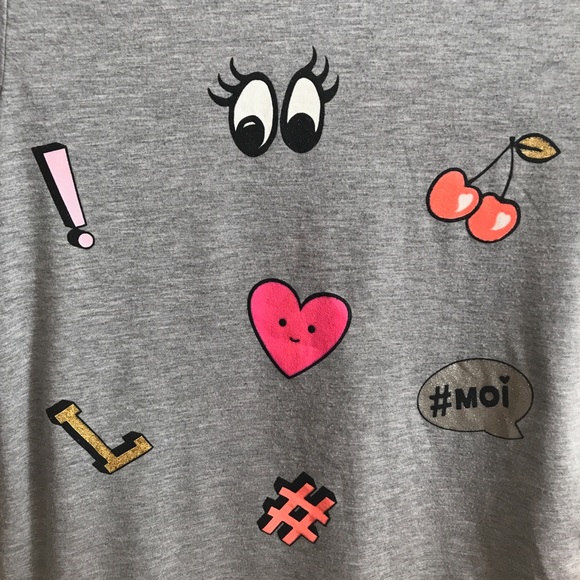 BUNDLE & SAVE! 
GIRLS GRAY T SHIRT - Picture 3 of 5