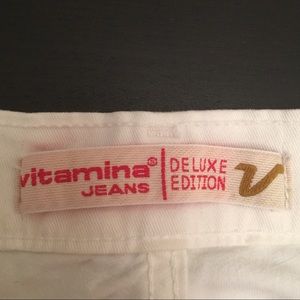 EUC Vitamina Deluxe Jeans.