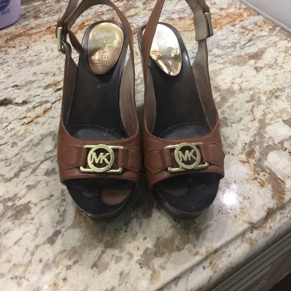 Micheal kors wedge shoe