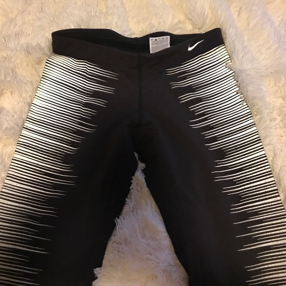 Nike reflective leggings