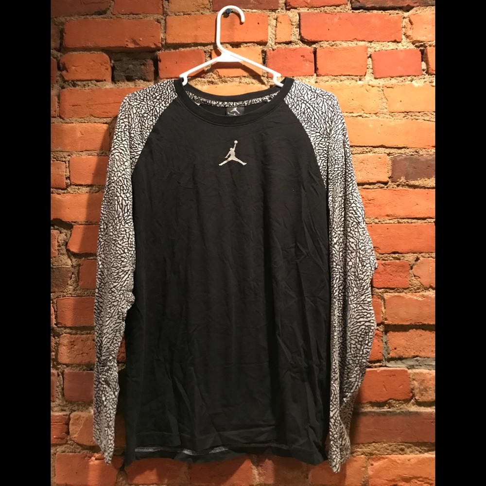 Jordan Long Sleeved Black Workout Shirt Large