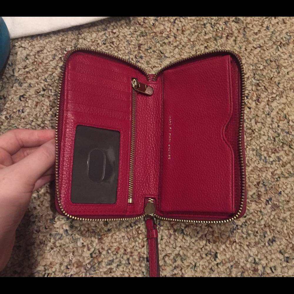 ❌SOLD❌ Marc Jacobs Crossbody & Wallet - Picture 3 of 4