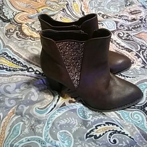 Studded winter boots/ never worn