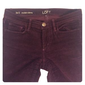 Loft burgundy maroon corduroy skinny pants size 2