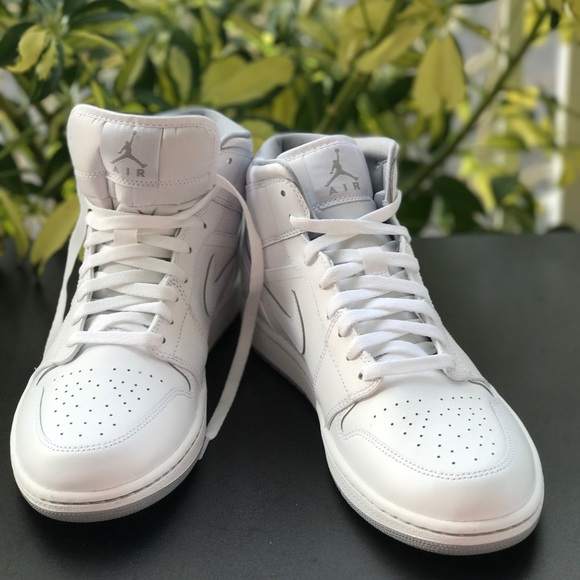 NWT Nike Jordan 1 MID M AUTHENTIC - Picture 4 of 8