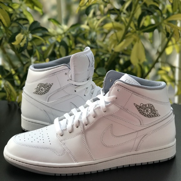 NWT Nike Jordan 1 MID M AUTHENTIC - Picture 2 of 8