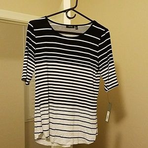 Women's NWT APT.9 Small Elbow sleeve shirt