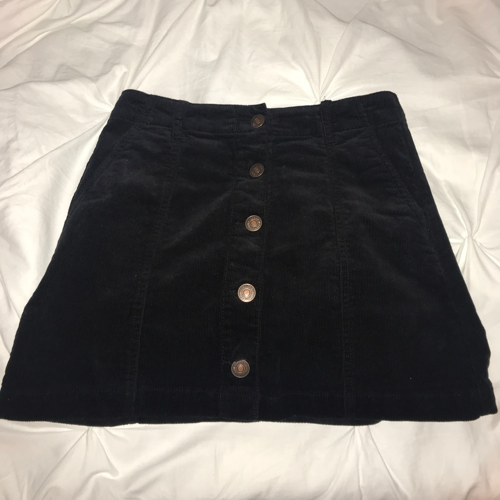 🍂Button up Corduroy Black Skirt🍂