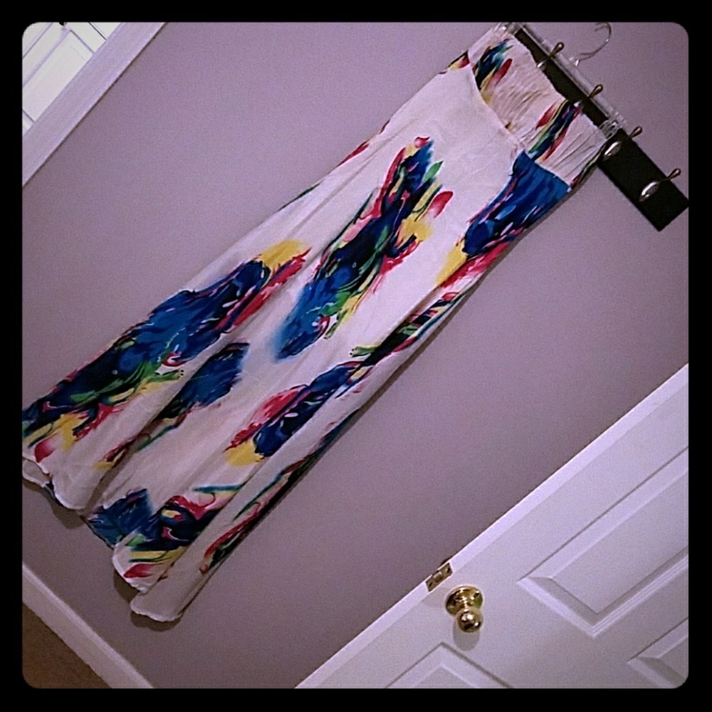 3/$45 NWOT Abstract Maxi Dress