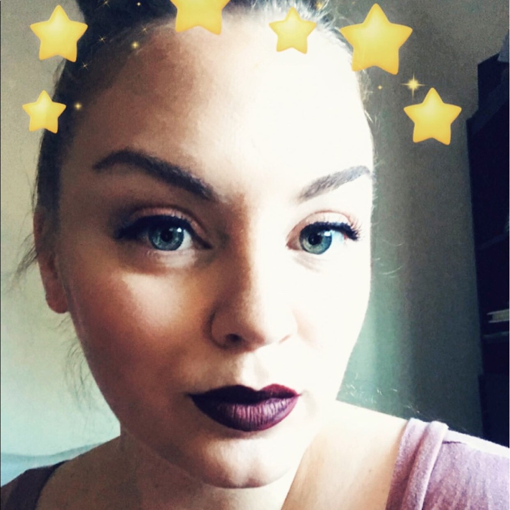 Meet your Posher, Savanna